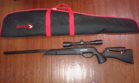 Vendo carabina de aire comprimido marca Gamo mod. SOCOM TACTICAL, cal. 4,5mm. 24 julios de potencia. Culata 00