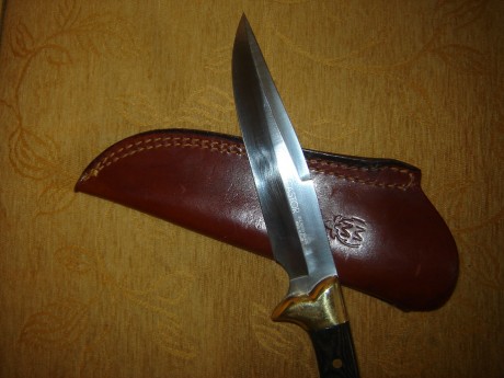 Buenas compañeros
Vendo un Muela modelo Castor ,descatalogado . Es enterizo, con virola de latón y mango 20