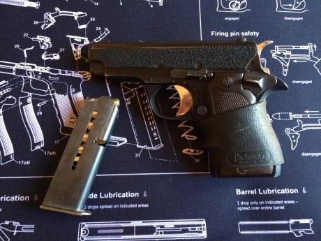 Se vende pistola STAR DKL del 9 corto (.380) en perfecto estado de funcionamiento. Es un arma MUY cómoda 02
