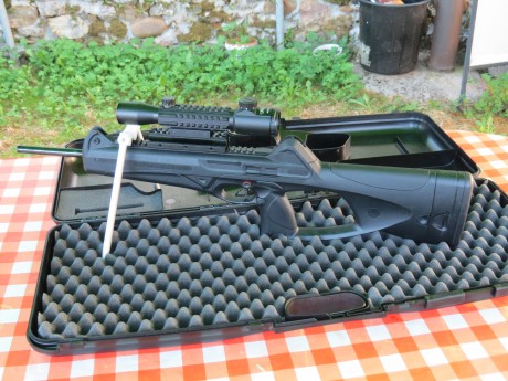 Se vende beretta cx4 strom, calibre 4.5 de co2 
Cargador de 30 balines.
Poco uso, se la compre hace tiempo 12