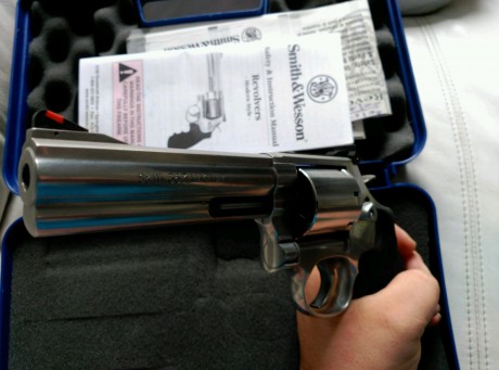 Lo dicho
Vendo el revolver en 700 euros o cambio por equipo completo de ipsc,algo que este bien para empezar
El 02