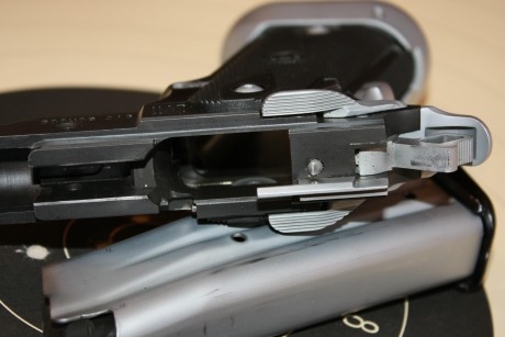 Buenas tardes, un compañero del club me pide que le ponga a la venta esta preciosidad de pistola, una 91