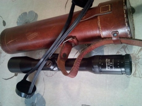 Un amigo me dice q le ponga a vender este visor zeiss ZM 1.5-6x42 con monturas completas para sako 691 10