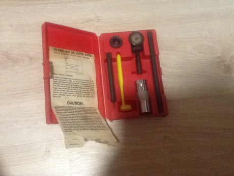 Bueno pues se pone en venta un kit de recarga manual para 38 ACP/38 SA el cual es perfectamente válido 00