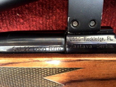 La carabina de cerrojo Remington Five es una buena opción tanto para los tiradores experimentados como 01