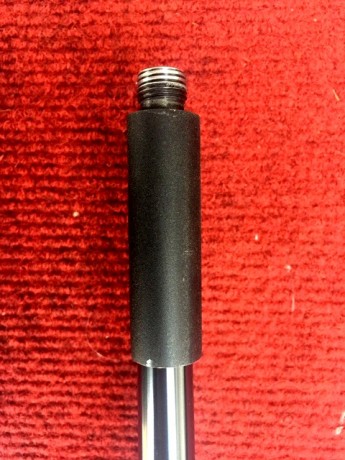 La carabina de cerrojo Remington Five es una buena opción tanto para los tiradores experimentados como 11