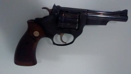 Vendo astra cadix del 22lr.
Recién revisada y ajustada por armero profesional

100€ + portes. 00