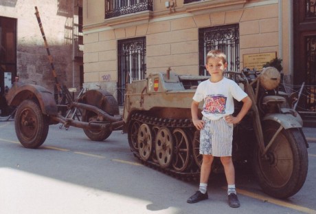 Mirando fotos de casa, con la sana intención de organizarlas (imposible tarea) me he encontrado una de 00