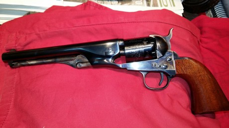 Hola a todos.........

Mi amigo Juan, se ha encaprichado de un Remington hege, y vende estas armas para 51