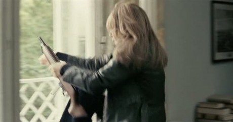 Compañeros,

En vista de las ganas de algunos (Elcafe, Wilcow, Vrakk, etc) por adivinar armas de películas 70