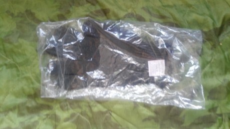 Pues eso que mi mujer me esta diciendo que no guarde tantas cosas.......
Pues pongo en venta varias cosas 20