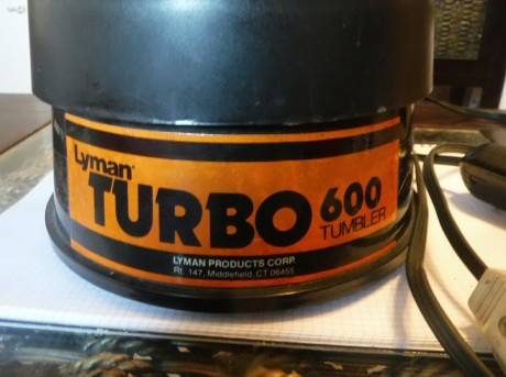 Se vende maquina limpiavainas Lyman turbo 600. Esta nueva en perfecto estado. Se encuentra en malaga y 01
