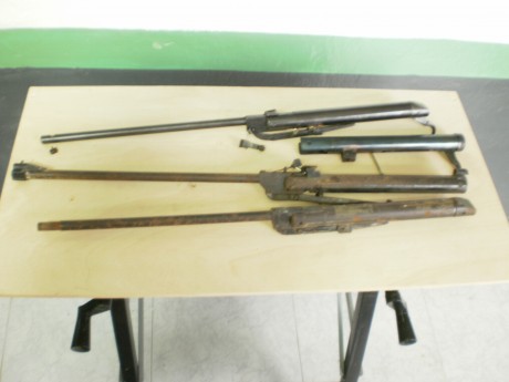 Vendo este lote de piezas para repuestos o restaurar/aprovechar según al gusto y necesidad.
De arriba 01