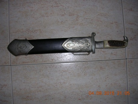 Cuchillos de las Unidades de trabajo de la R.A.D., este en concreto se le regaló a uno de los vigilantes 00