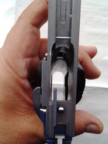  IMG_20150907_180246.jpg Un amigo me pide que ponga a la venta su magnifica STI TROJAN de 6" para 01