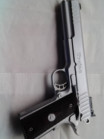  IMG_20150907_180246.jpg Un amigo me pide que ponga a la venta su magnifica STI TROJAN de 6" para 00