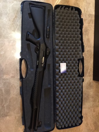 Hola 
Vendo escopeta semiautomática Fabarm SAT 8 Pro FORCES , capacidad 7 +1, freno de boca, varilla para 02