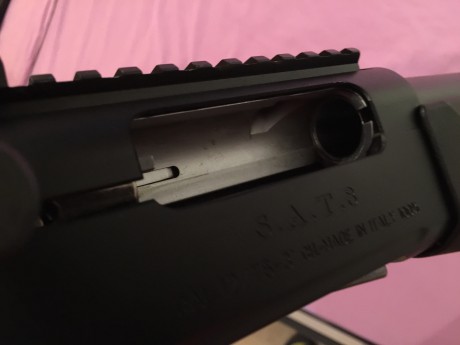 Hola 
Vendo escopeta semiautomática Fabarm SAT 8 Pro FORCES , capacidad 7 +1, freno de boca, varilla para 00