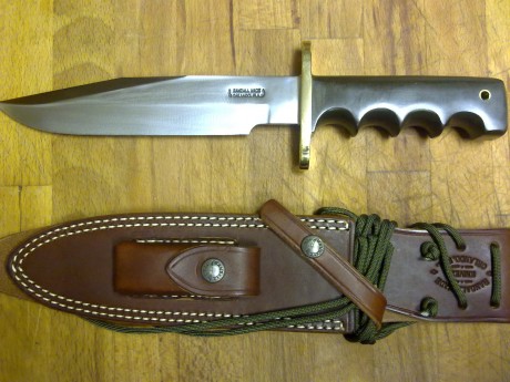 Vuelve a estar a la venta cuchillo Randall 14 attack.
No ha sido usado.

400 € con ENVÍO INCLUIDO. 00