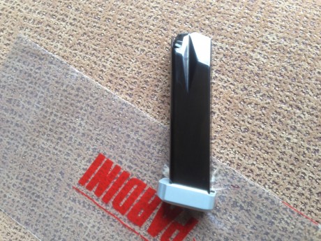  cargador1.JPG   Hola a tod@s...  

Voy a poner a la venta un cargador para una pardini GT9 DEL 9PB, con 21