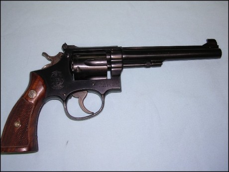 Hola.

Si alguien tiene un S&W K-32 (modelo 16) en seis pulgadas y se quiere deshacer de él,  puede 40