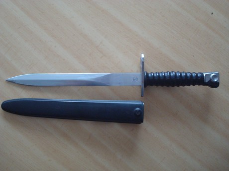  DSC06663.JPG  DSC06677.JPG  DSC06678.JPG 
Bayoneta Suiza para Stg57. 30€ con envío en península. 02