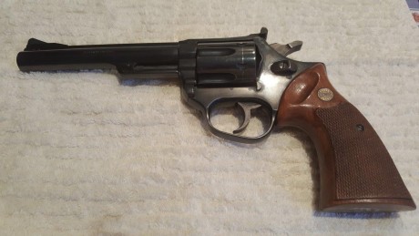Revolver Astra funcionando perfectamente. 

Ya no se fabrica con lo que se puede revalorizar con el tiempo. 00