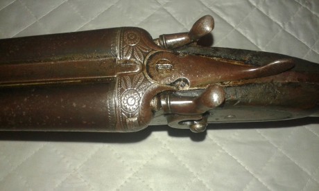 Hola.
Tengo  una paralela antigua "Hijos de Juan Bautista Arrizabalaga" del año 1931, marca 02