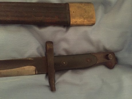 Hola alguien podría decirme algo de este arma? Se parece a la bayoneta italiana M 1891 aunque no es exactamente 02