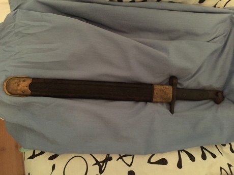 Hola alguien podría decirme algo de este arma? Se parece a la bayoneta italiana M 1891 aunque no es exactamente 00