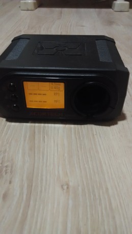 Pues eso, tengo este aparato en casa dando vueltas y lo pongo en venta. Se trata del modelo XCORTECH X3200 01