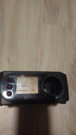 Pues eso, tengo este aparato en casa dando vueltas y lo pongo en venta. Se trata del modelo XCORTECH X3200 00