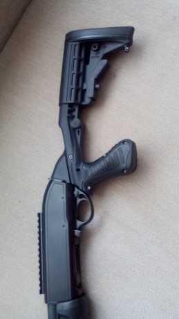Hola se vende estupenda escopeta tactical de corredera Hatsan Escort cañon 51cm calibre 12  70/76 magnum 02