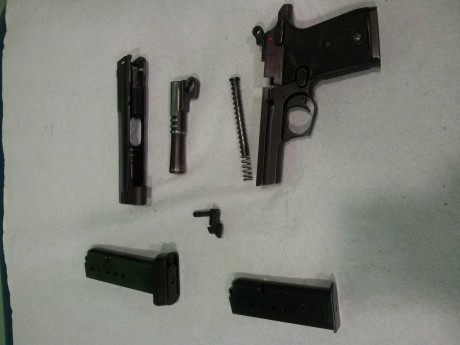 SE VENDE FIRESTAR 9 MM.       200 EUROS.
GUIADA EN  "F".
ESTA EN CANTABRIA.SE PUEDE PROBAR SIN 00