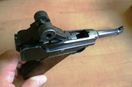  VENDIDA  
Particular vendo  ERMA  WERKE  KGP- 69 en cal. 22LR  con  dos cargadores. Buen estado general 11