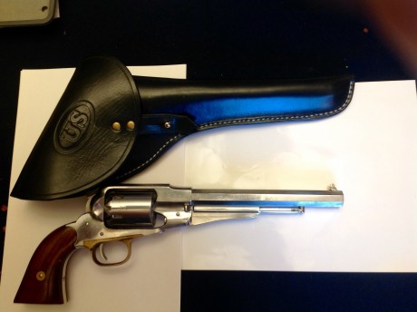 Hola, por las mismas razones que tengo para vender un revolver Pietta 44/40. que no son otras que el cierre 30