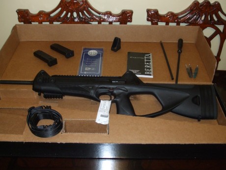 Vendo carabina - rifle semiautomático beretta cx4 storm en calibre 9 m.m. parabellum. Ha realizado 5 disparos 21