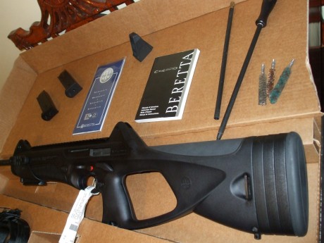 Vendo carabina - rifle semiautomático beretta cx4 storm en calibre 9 m.m. parabellum. Ha realizado 5 disparos 20