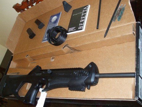 Vendo carabina - rifle semiautomático beretta cx4 storm en calibre 9 m.m. parabellum. Ha realizado 5 disparos 30