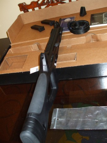 Vendo carabina - rifle semiautomático beretta cx4 storm en calibre 9 m.m. parabellum. Ha realizado 5 disparos 40