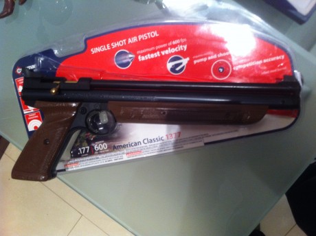 Hola compañeros, os dejo por aquí 2 artefactos practicamente nuevos:
CROSMAN 1322 CLASSIC, no ha tirado 11