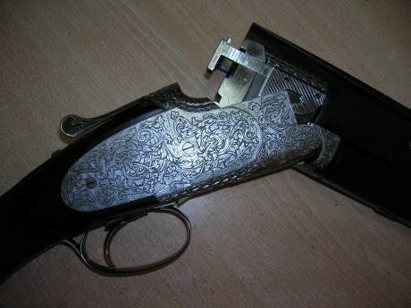 Vendo Browing B25 D5G de caza. Del año1966 perfecto estado y funcionamiento ,cañones de 70cm de + y ++ 02
