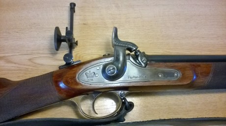 Vendo este magnifico fusil, en estado muy bueno, con algunos pequeños defectos en la madera sin importancia, 01