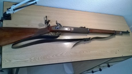 Vendo este magnifico fusil, en estado muy bueno, con algunos pequeños defectos en la madera sin importancia, 00