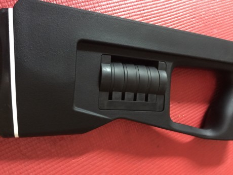 En venta culata sintética para Kalibr todos los calibres model Cricket.
Esta para estrenar con sus tornillos 10
