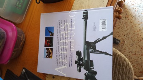 Pues vendo éste libro ,,estoy haciendo limpieza en casa. 

Precio 30 eur portes incluidos a peninsula 02
