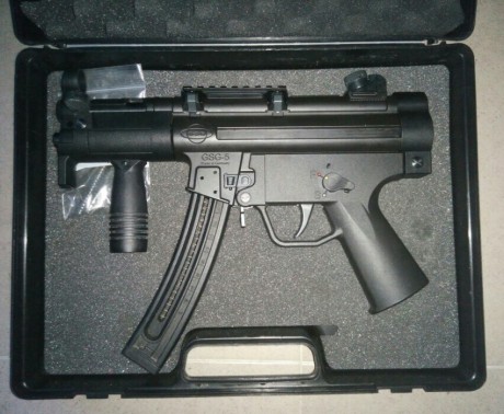 Por haber adquirido un arma similar pongo a la venta este GSG 5PK en perfecto estado de funcionamiento. 00