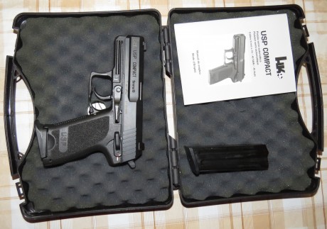  VENDIDA 
Hola, vendo el siguiente arma:

Pistola HK compak cal. 9mm. Perfecto estado, como se ve, con 01