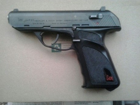 Hola
Un amigo vende la HK P9S en estado impecable, 2 cargadores,  pide 595 euros (negociable ?), para 00