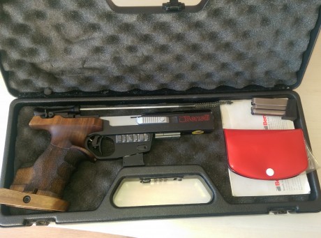 Por motivos personales vendo mis armas.

.-benelli word cup mp 90 s.............................750 eu
Esta 02